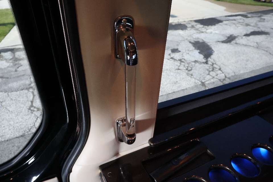 2013 Mercedes Benz Midwest Automotive Designs Sprinter Limousine 1750681280782