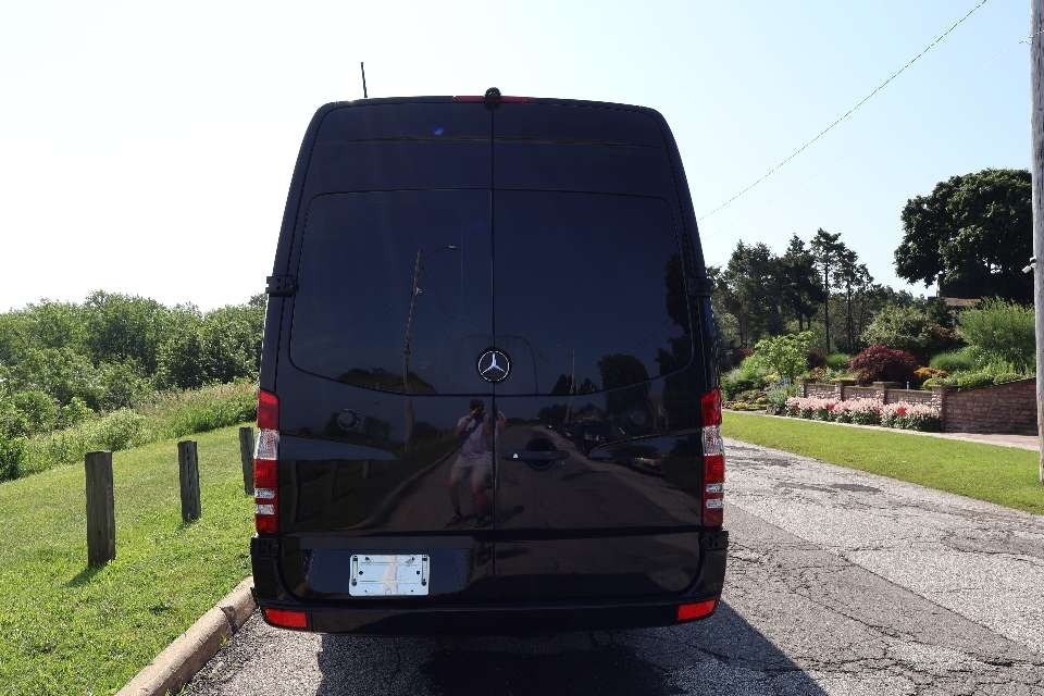 2013 Mercedes Benz Midwest Automotive Designs Sprinter Limousine 1750681308084