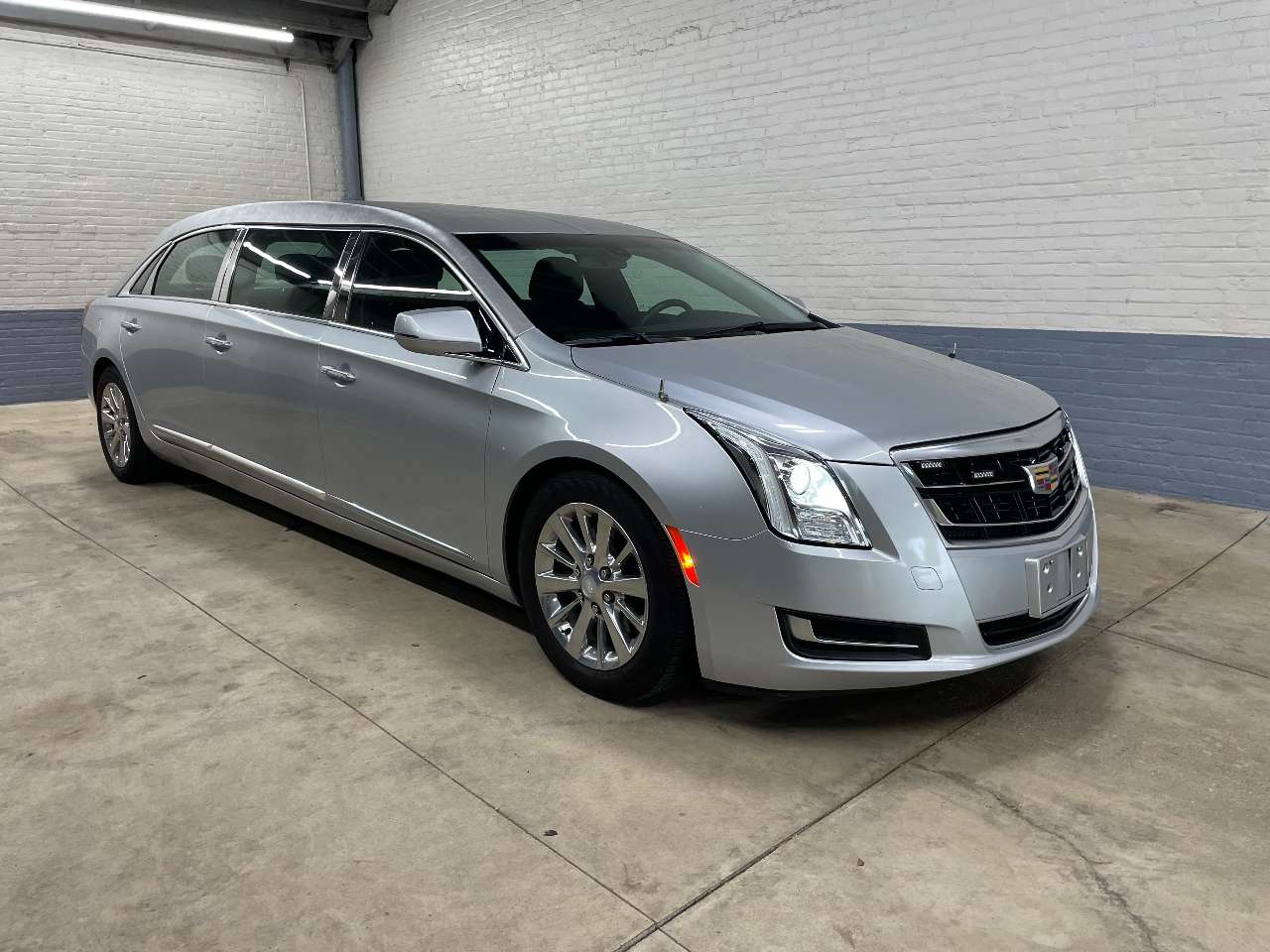 2017 Cadillac Armbruster Stageway XTS L6 Limousine 1659102139891