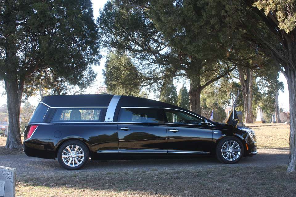 2019 Cadillac Armbruster Stageway Crown Regal Hearse 1701362871424