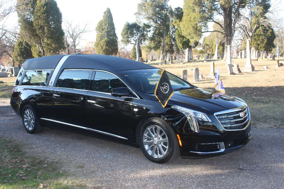 2019 Cadillac Armbruster Stageway Crown Regal Hearse 1701362871427