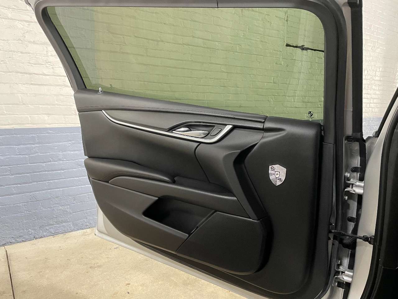 2019 Cadillac Platinum 6 Door Limousine 1690463650986