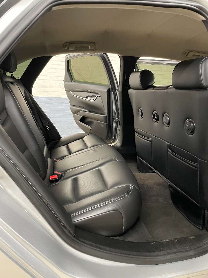 2019 Cadillac Platinum 6 Door Limousine 1690463650993