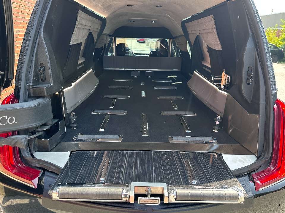 2019 Cadillac S S Victoria Hearse 1755549158025