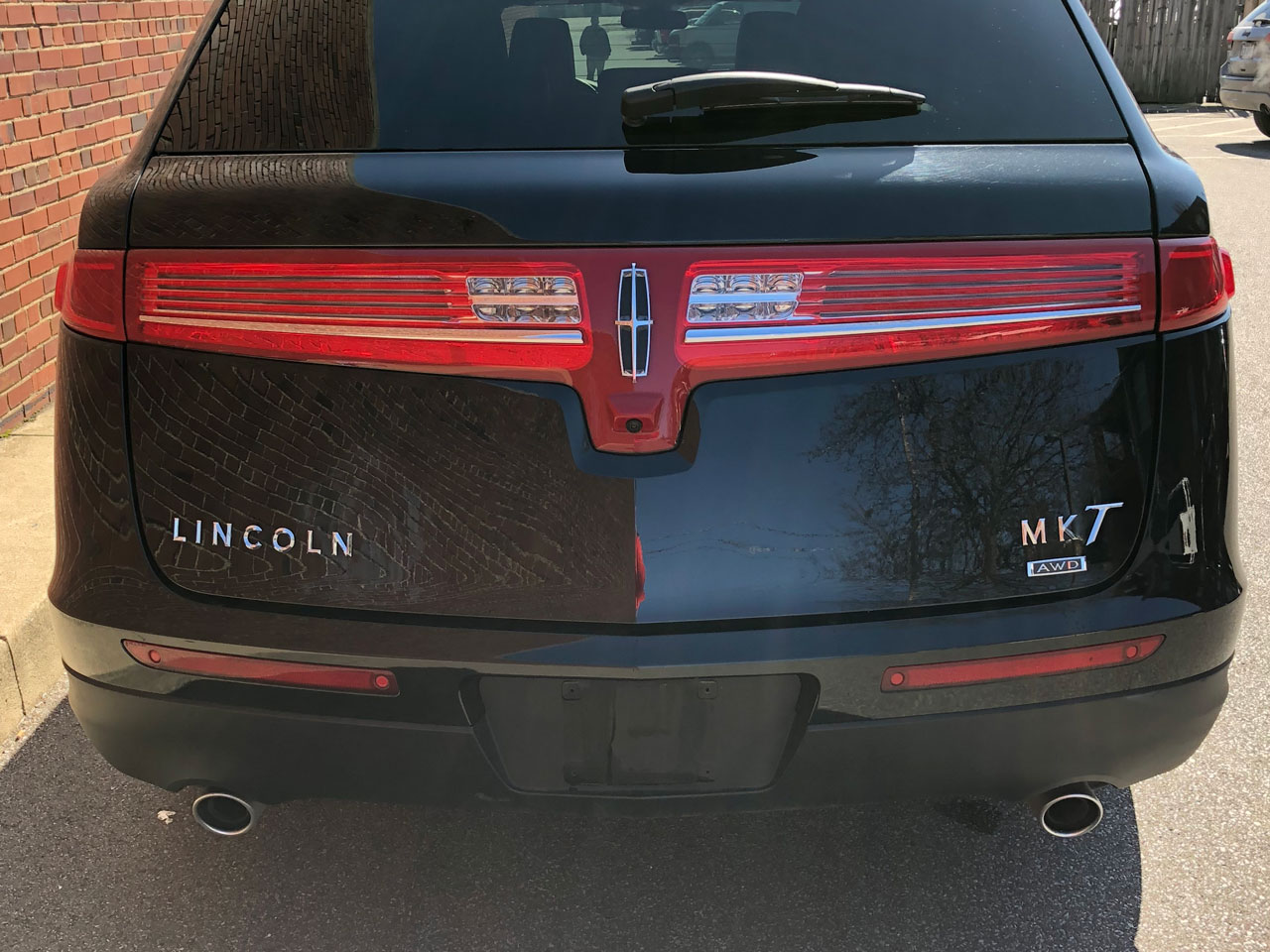 2019 Eagle Coach Company Lincoln MKT Regency Limousine 8