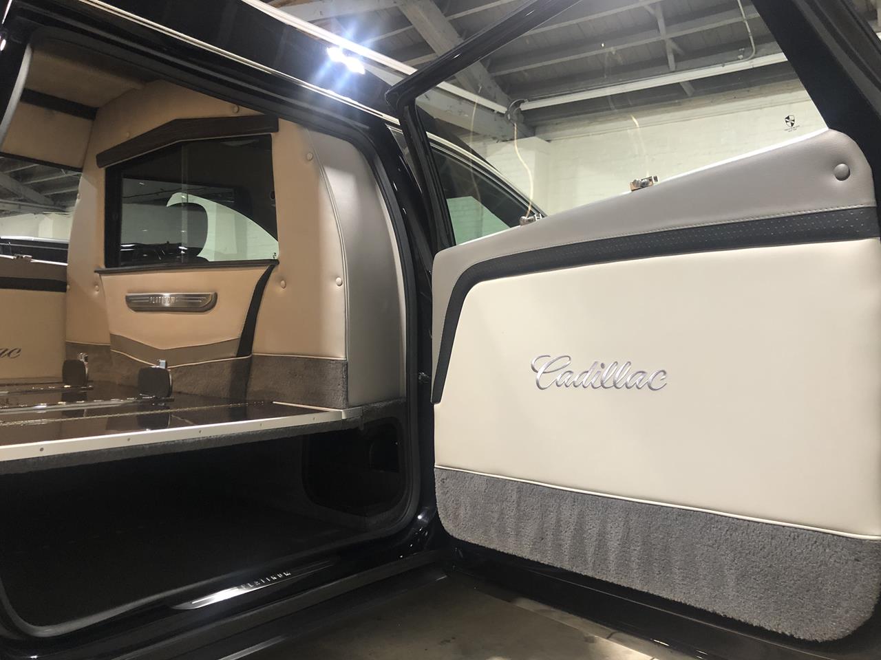 2020 Cadillac Platinum Phoenix C Hearse 1122 11