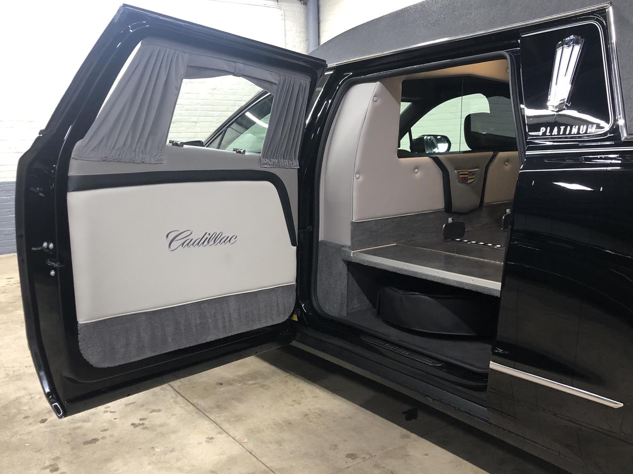 2020 Cadillac XT5 Platinum Phoenix Hearse 5