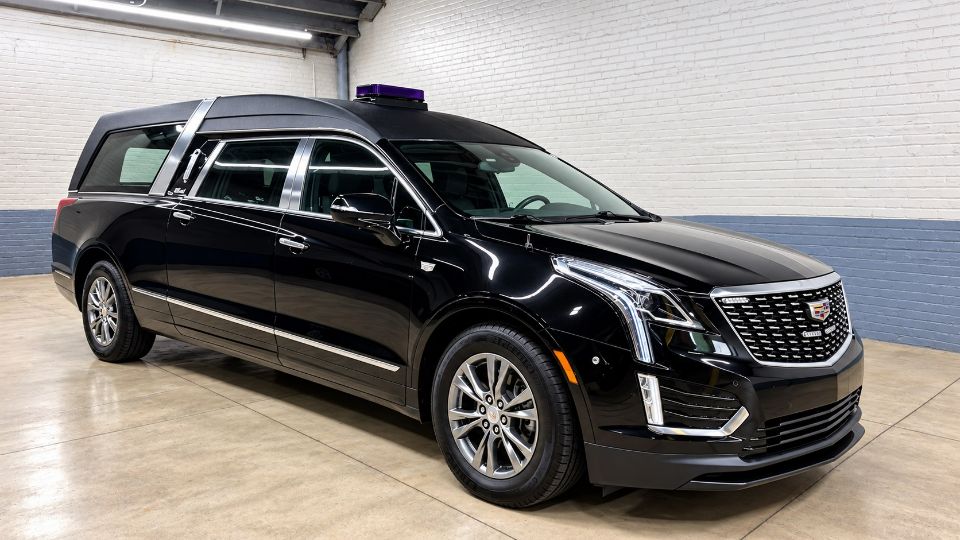 2021 Cadillac Platinum Master Coach Hearse 1790428544458