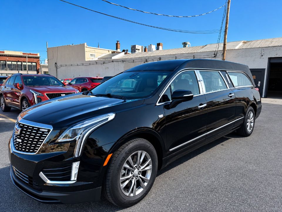2021 Cadillac XT5 Platinum Phoenix C Hearse