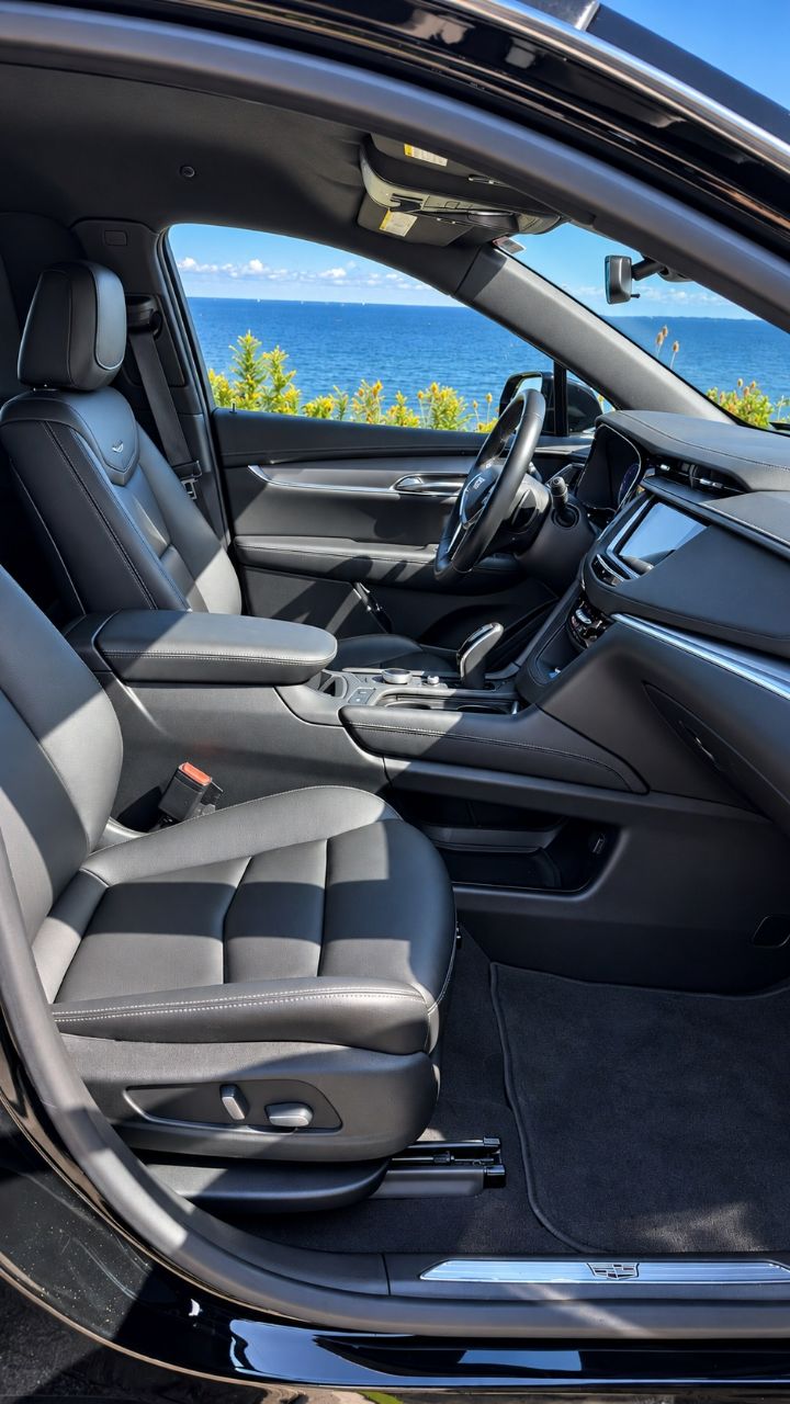 2021 Cadillac Platinum Phoenix Hearse 1789646751535