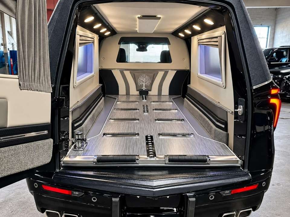 2026 Cadillac N A Combination Hearse 1792597025809