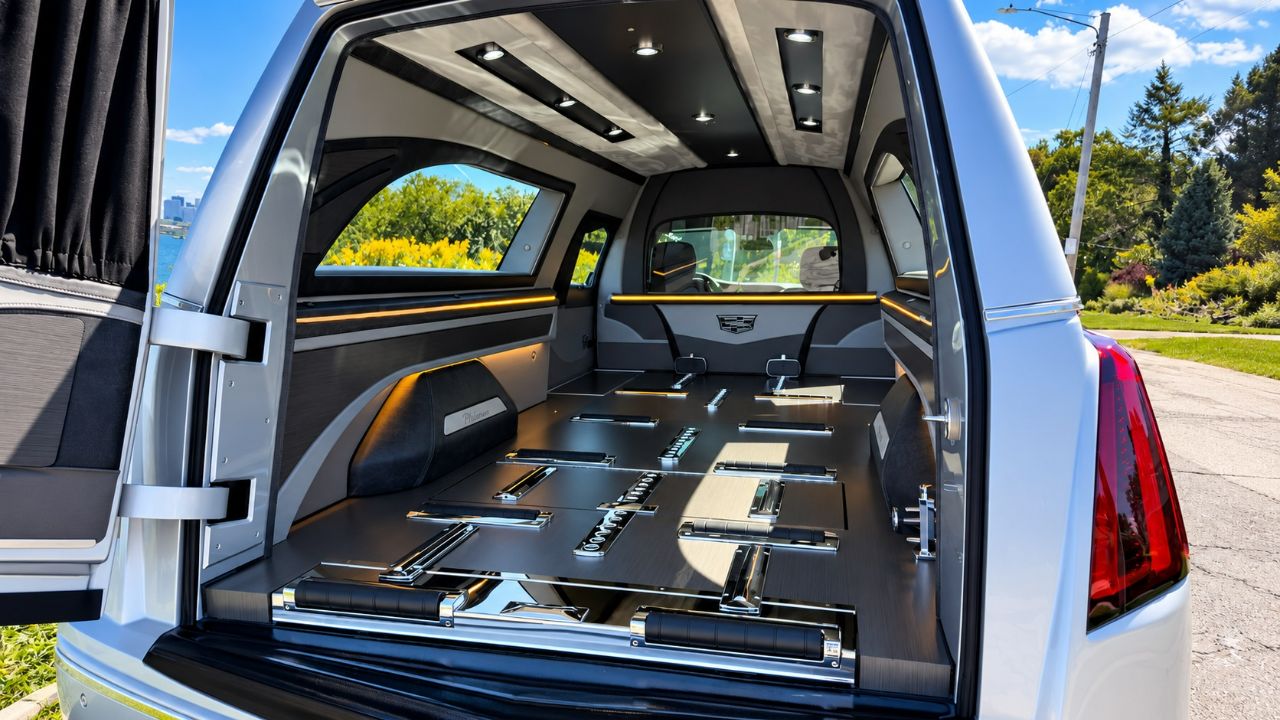 2026 Cadillac Platinum Phoenix C Hearse 1789647079731