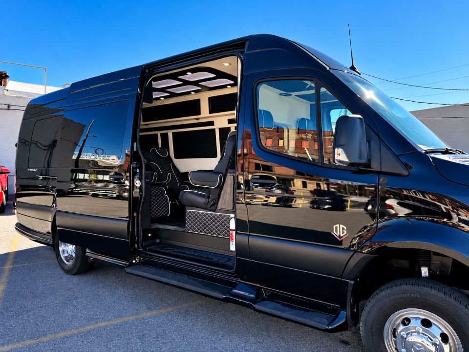 2026 Mercedes Benz OGV V Drive Jet Van Limousine 1792687104372