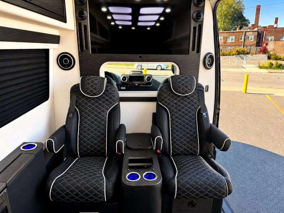 2026 Mercedes Benz OGV V Drive Jet Van Limousine 1792687104378